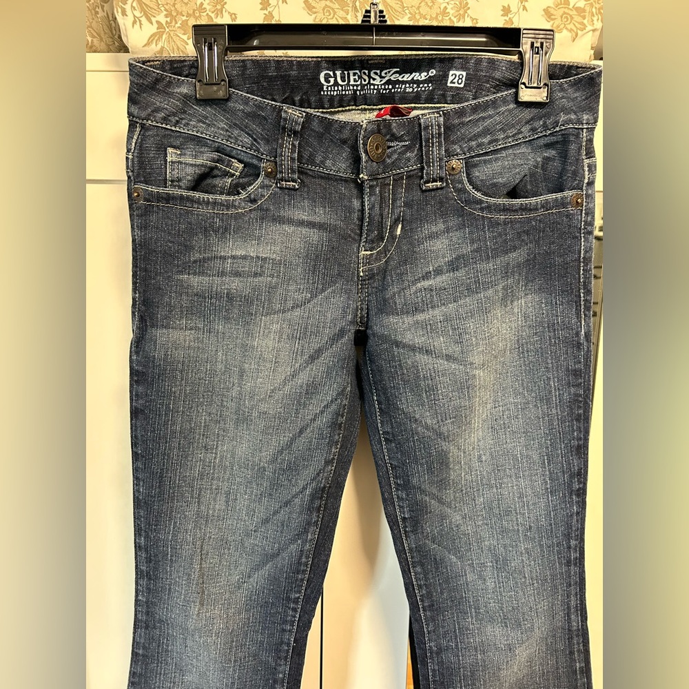 GUESS Women's low rise Blue Jeans